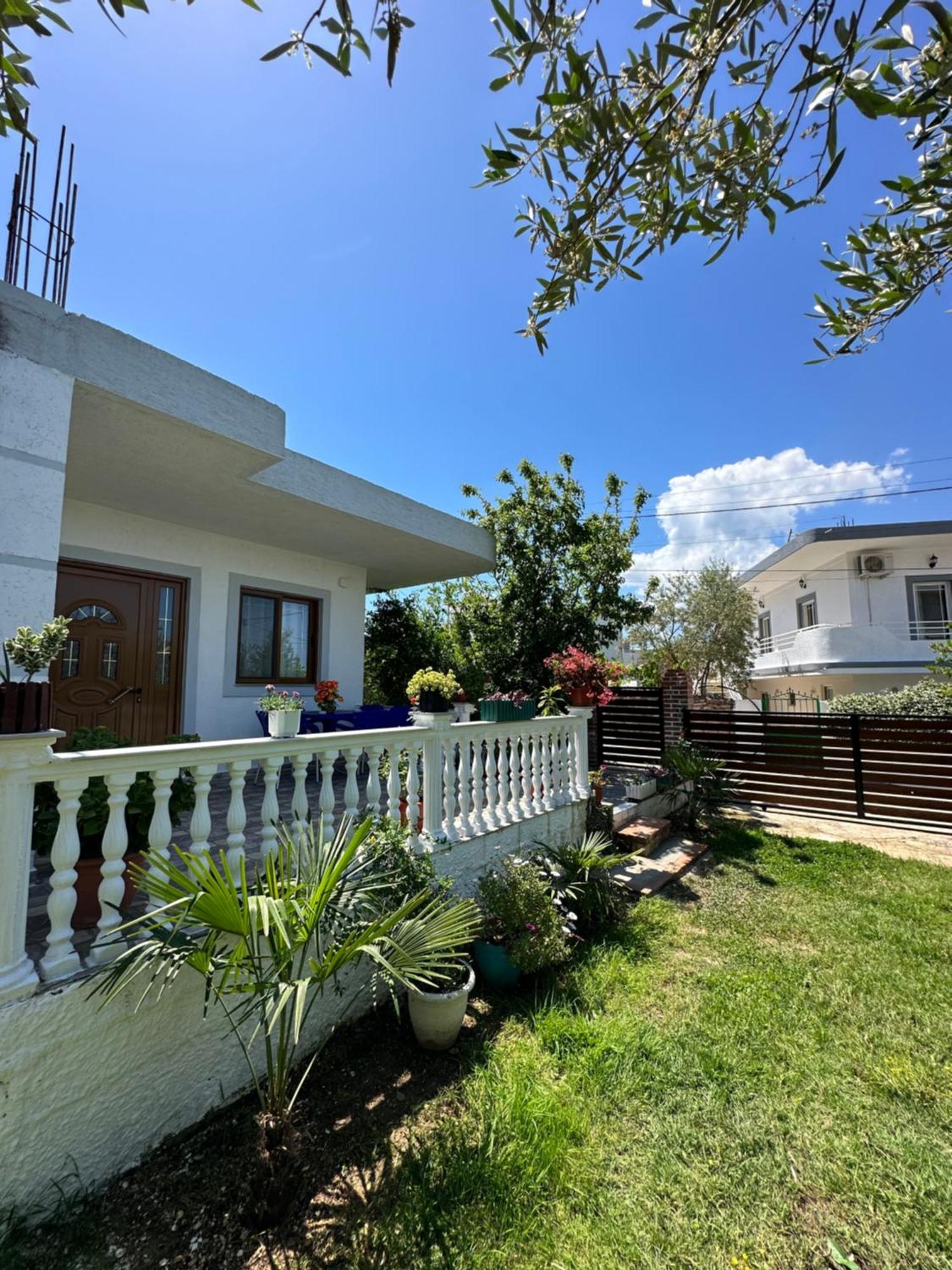Guesthouse Xhuliano Εξαμίλιο Εξωτερικό φωτογραφία