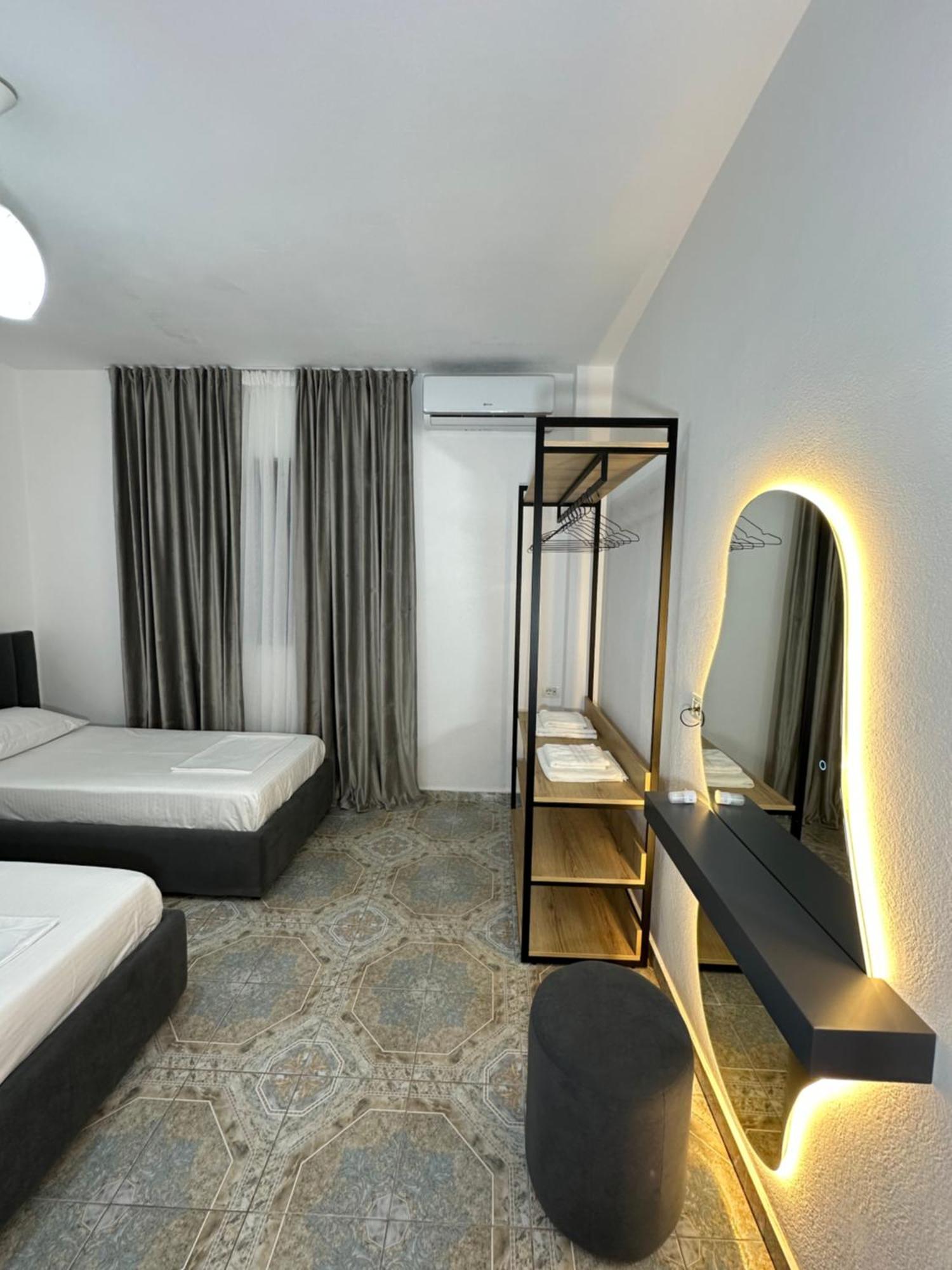 Guesthouse Xhuliano Εξαμίλιο Εξωτερικό φωτογραφία